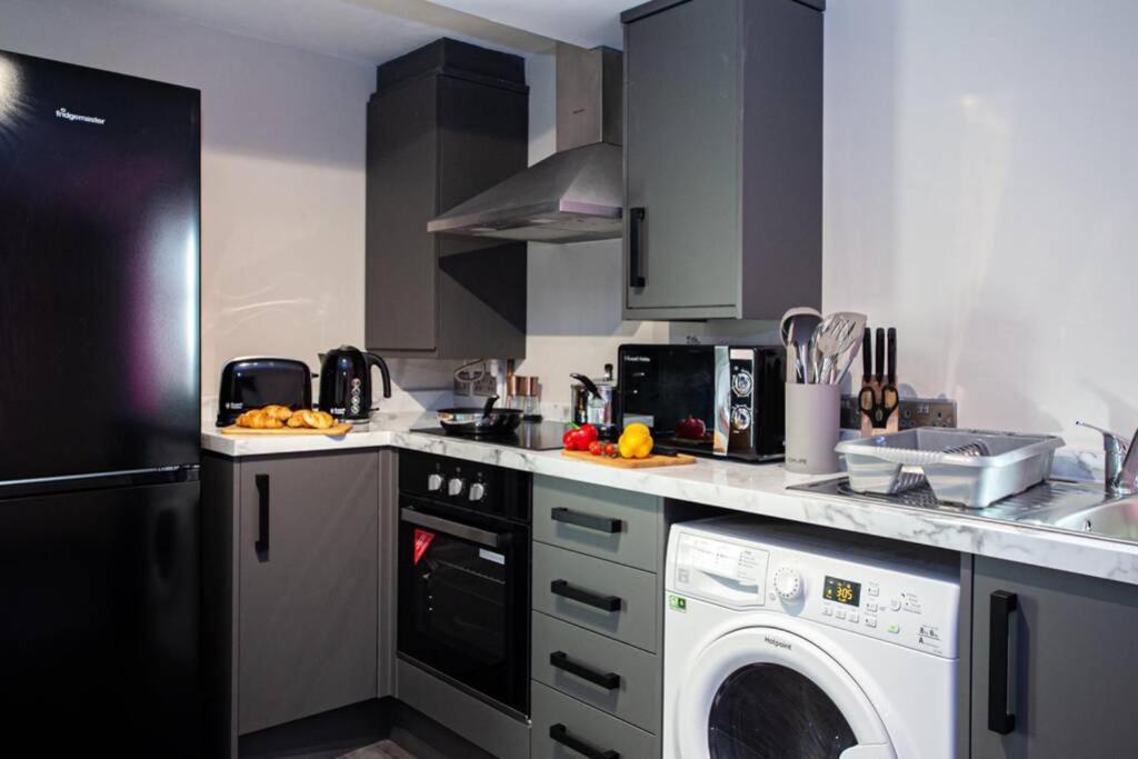 Fabulous Newly Refurbished Apartment - Great Links 베리 외부 사진